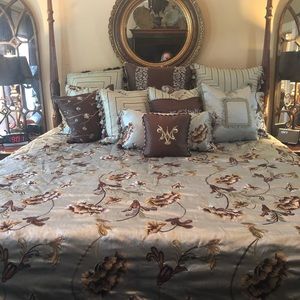 King Size Reversible Luxury Bedding